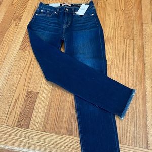 7 for Mankind Roxanne ankle jeans. Size 29